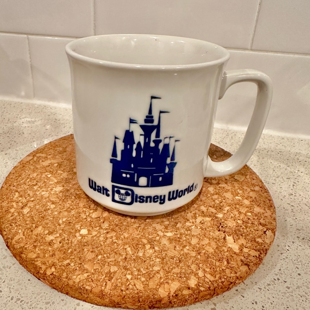 Vintage Walt Disney World Mug. Cinderella's Castle. Walt Disney Productions.